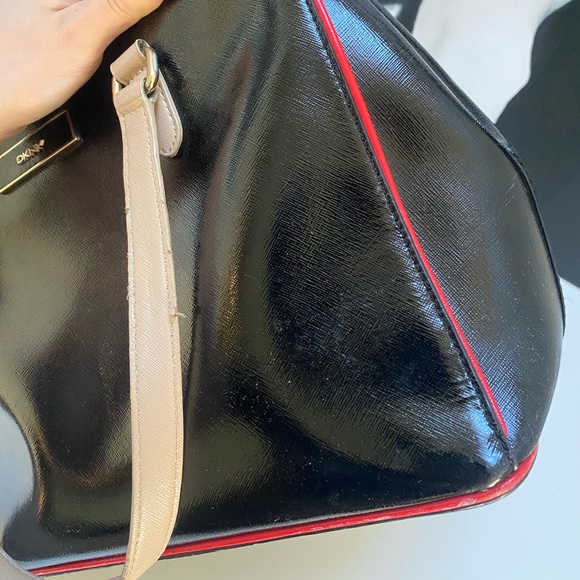 Authentic vintage DKNY patent leather handbag - Picture 10 of 13